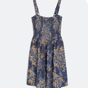 Market and Spruce (Stitchfix) Smocked Dress
